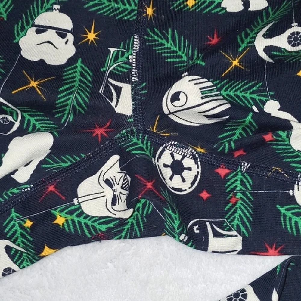 STAR WARS Holiday Long John Pajama Set Kids Size S-M (READ)